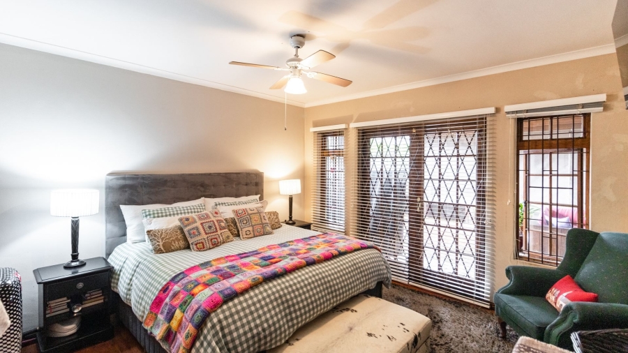4 Bedroom Property for Sale in Gordons Bay Central Western Cape